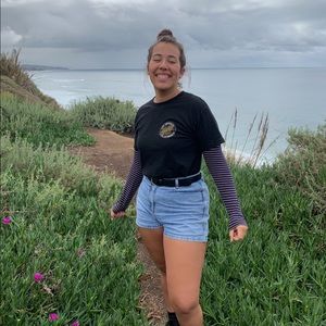 Meet your Posher, Andrea